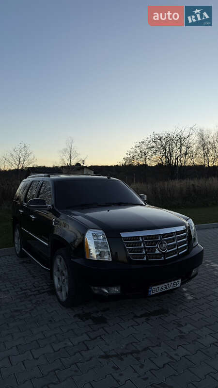 Cadillac Escalade 2011