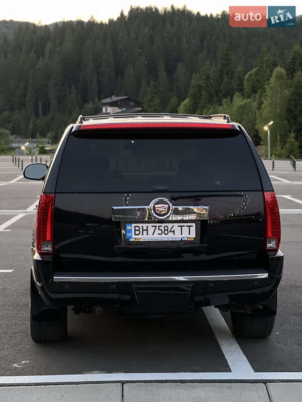 Внедорожник / Кроссовер Cadillac Escalade 2007 в Одессе фото 47 Внедорожник / Кроссовер Cadillac Escalade 2007 в Одессе