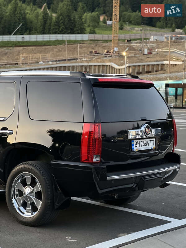 Внедорожник / Кроссовер Cadillac Escalade 2007 в Одессе фото 48 Внедорожник / Кроссовер Cadillac Escalade 2007 в Одессе