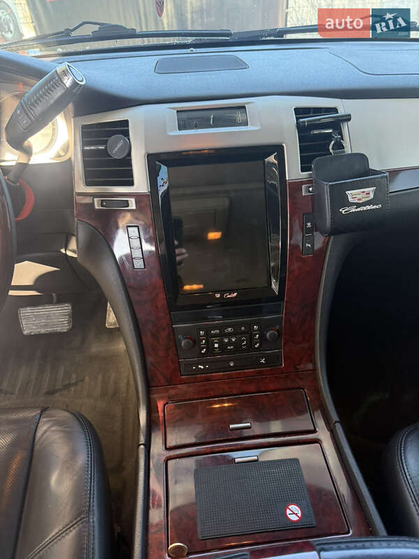 Внедорожник / Кроссовер Cadillac Escalade 2008 в Львове фото 9 Внедорожник / Кроссовер Cadillac Escalade 2008 в Львове