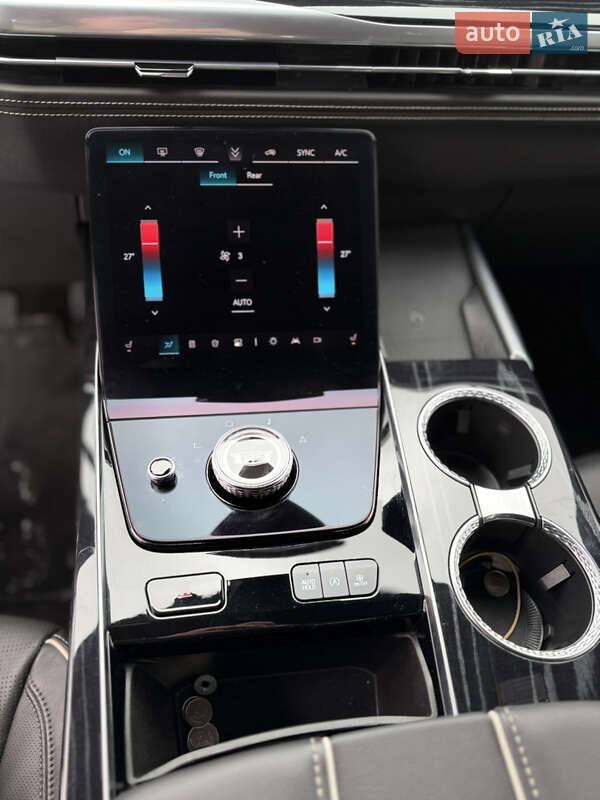 Внедорожник / Кроссовер Cadillac Escalade 2024 в Киеве