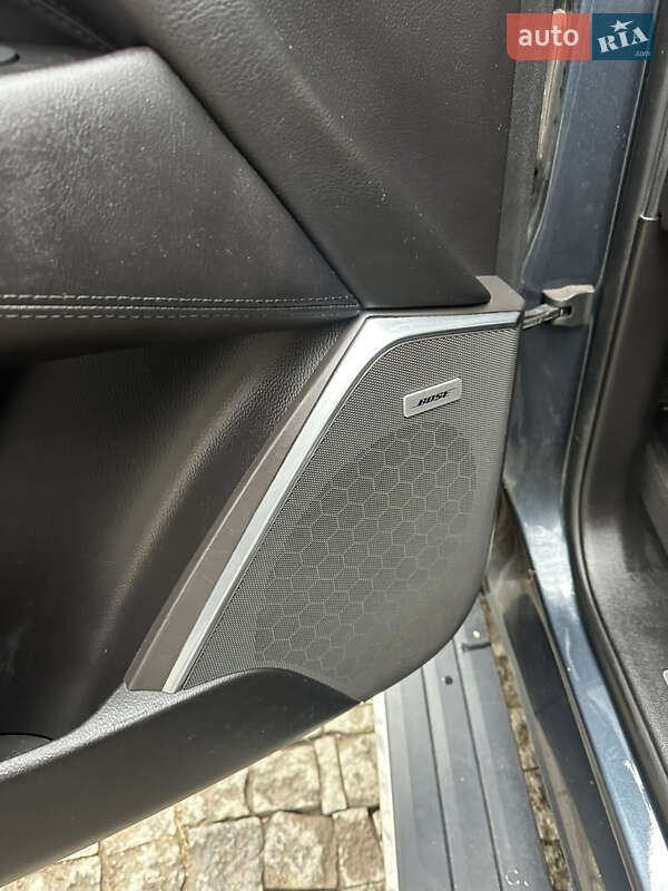 Внедорожник / Кроссовер Cadillac Escalade 2018 в Черновцах