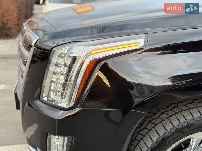 Внедорожник / Кроссовер Cadillac Escalade 2014 в Киеве