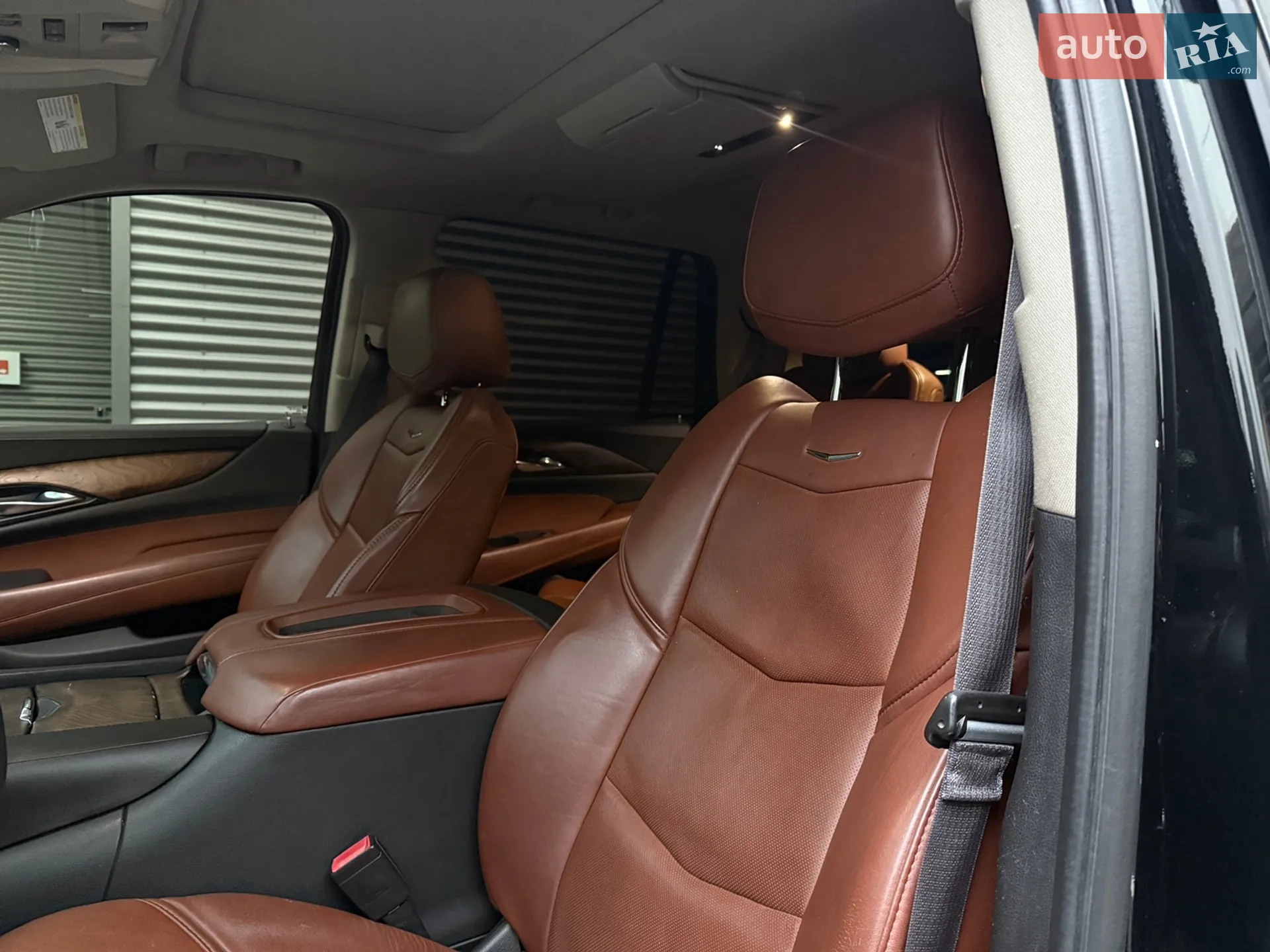 2014 Cadillac Escalade - мініатюра 25