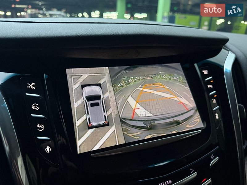 Внедорожник / Кроссовер Cadillac Escalade 2014 в Киеве