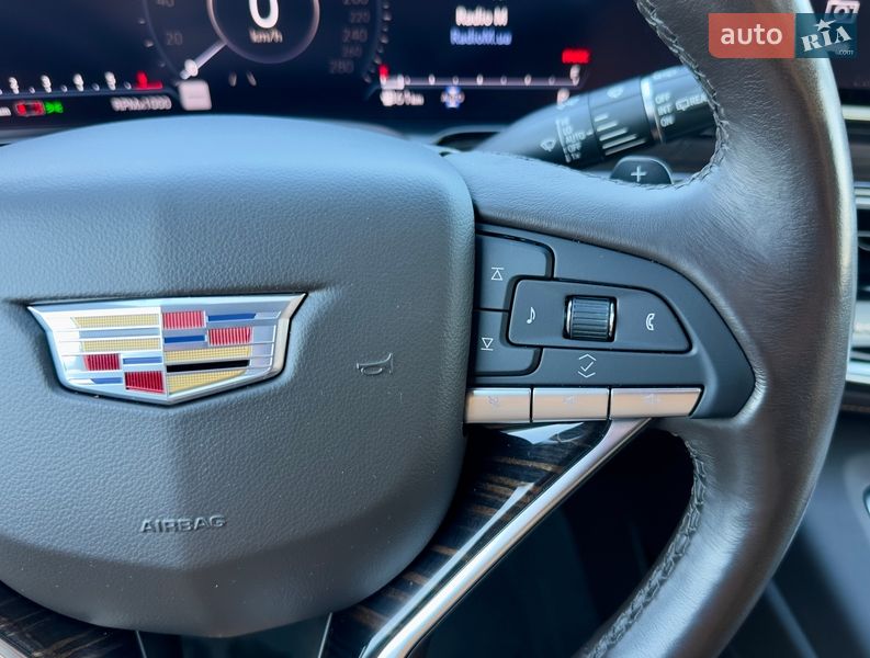 Позашляховик / Кросовер Cadillac Escalade 2021 в Києві