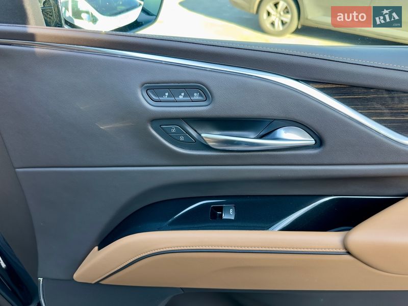 Позашляховик / Кросовер Cadillac Escalade 2021 в Києві