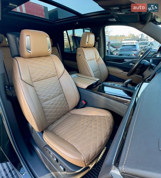 Позашляховик / Кросовер Cadillac Escalade 2021 в Києві