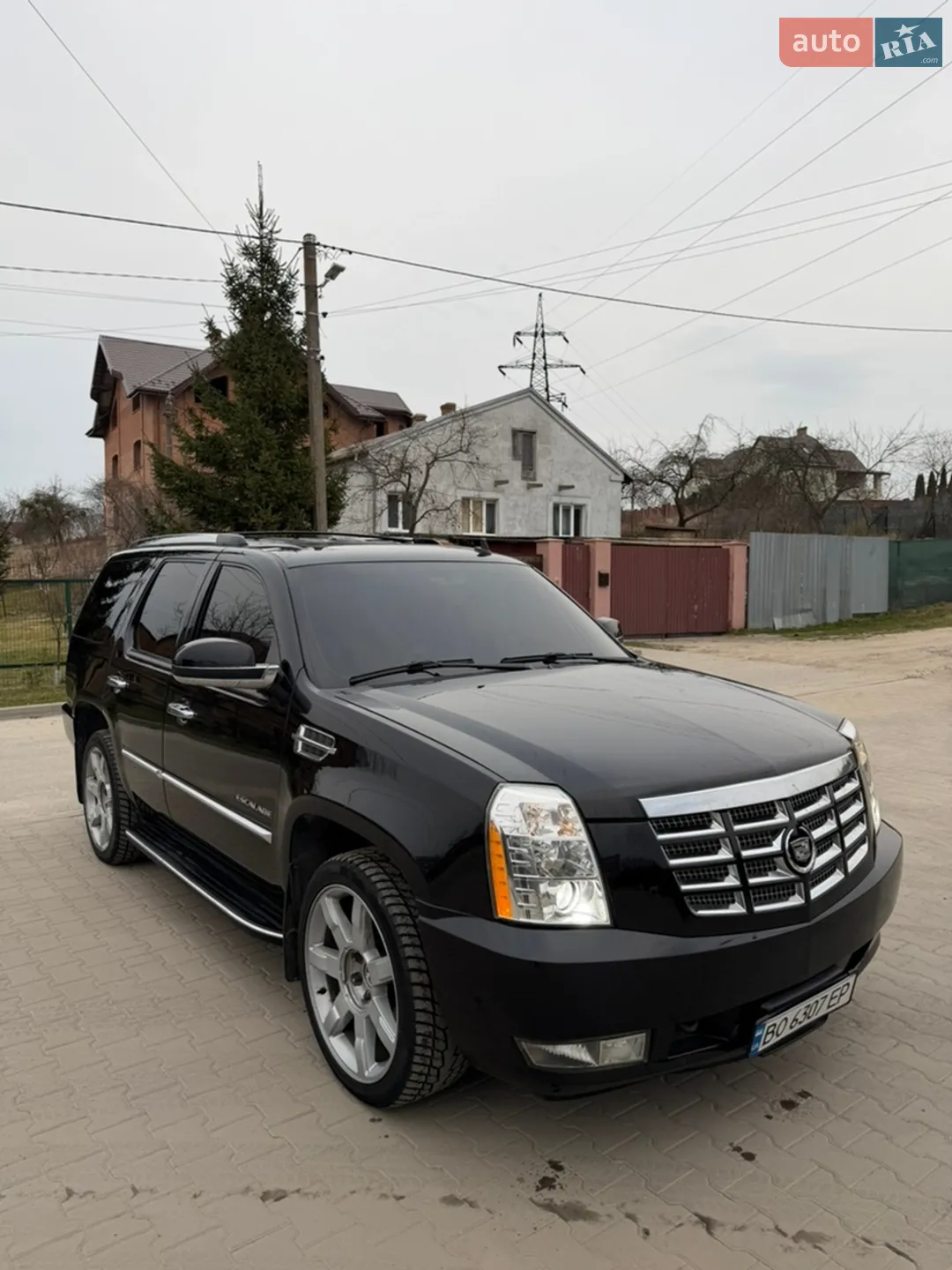 2011 Cadillac Escalade - мініатюра 3