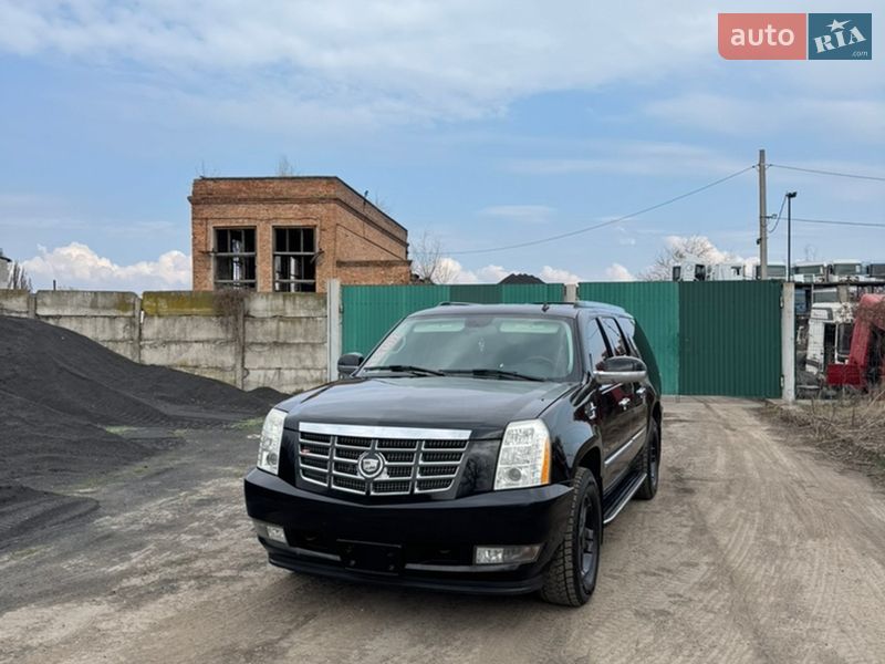 Внедорожник / Кроссовер Cadillac Escalade 2007 в Черкассах фото 6 Внедорожник / Кроссовер Cadillac Escalade 2007 в Черкассах