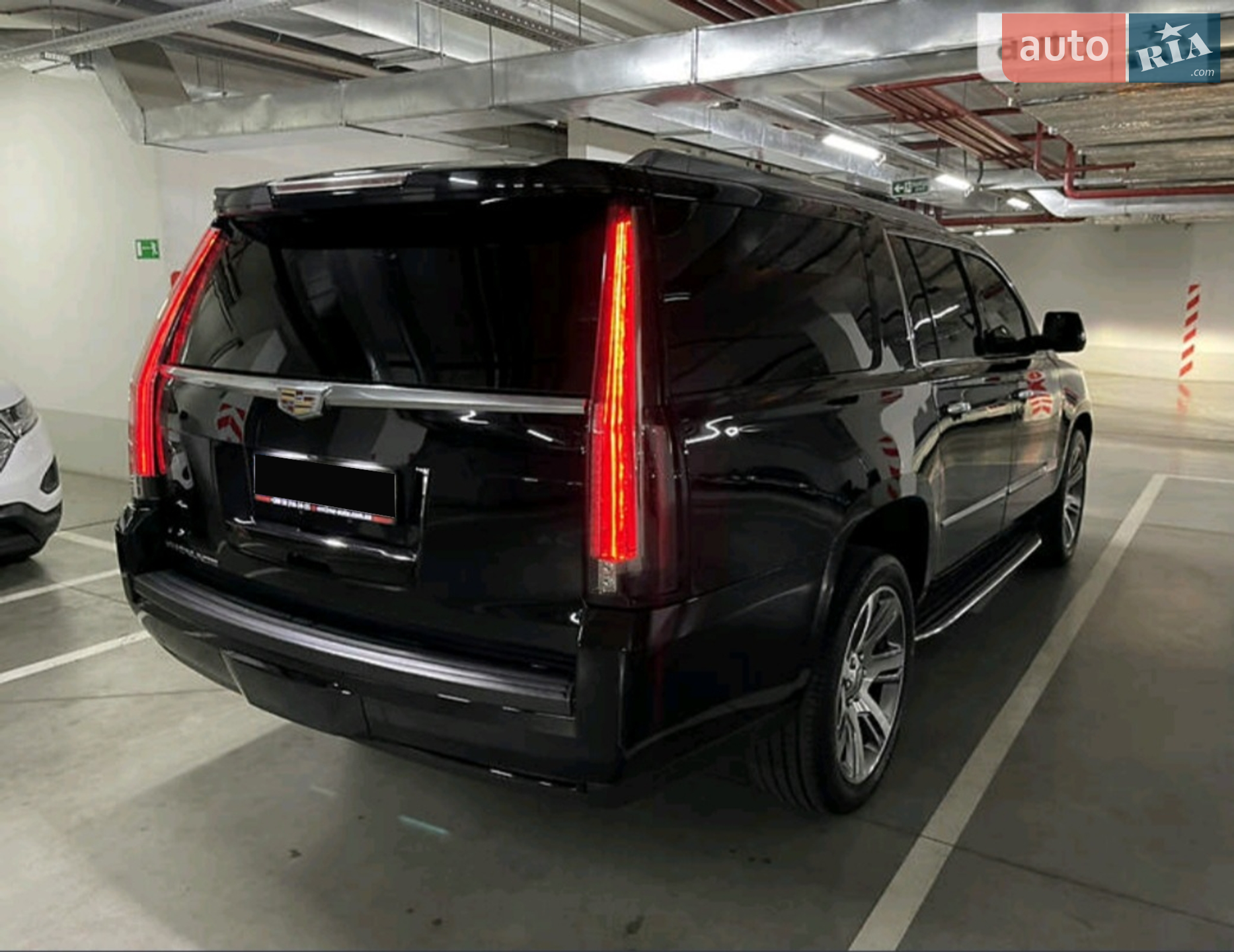 2016 Cadillac Escalade - мініатюра 13