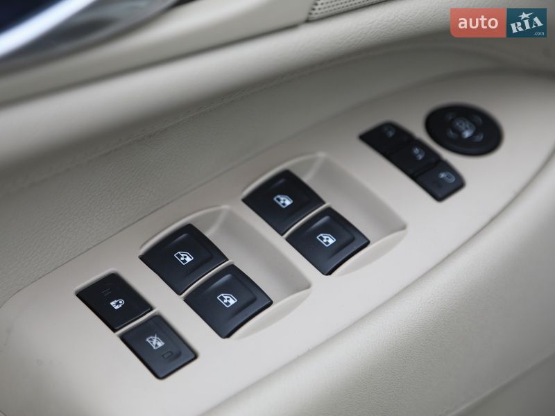 Позашляховик / Кросовер Cadillac Escalade 2014 в Харкові