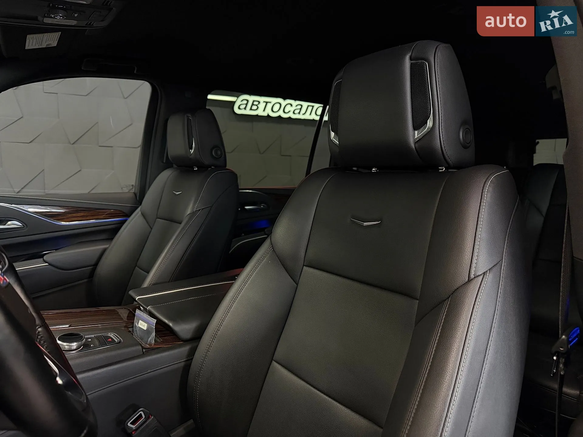 2023 Cadillac Escalade - мініатюра 41