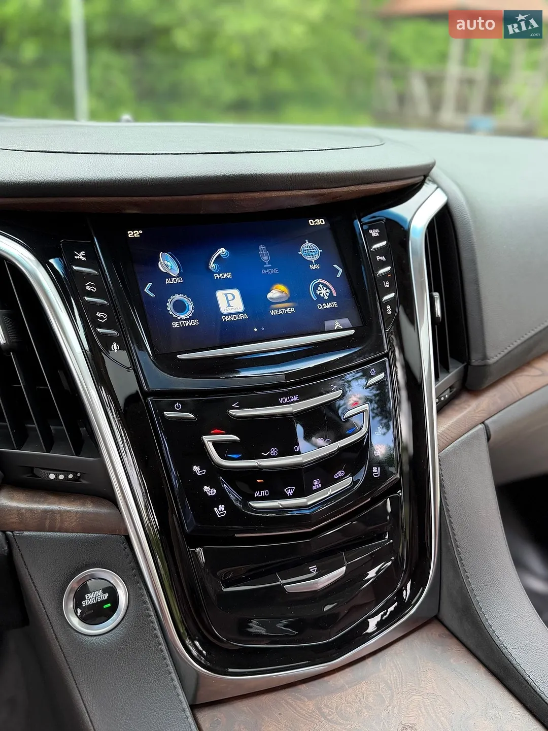 2014 Cadillac Escalade - мініатюра 43