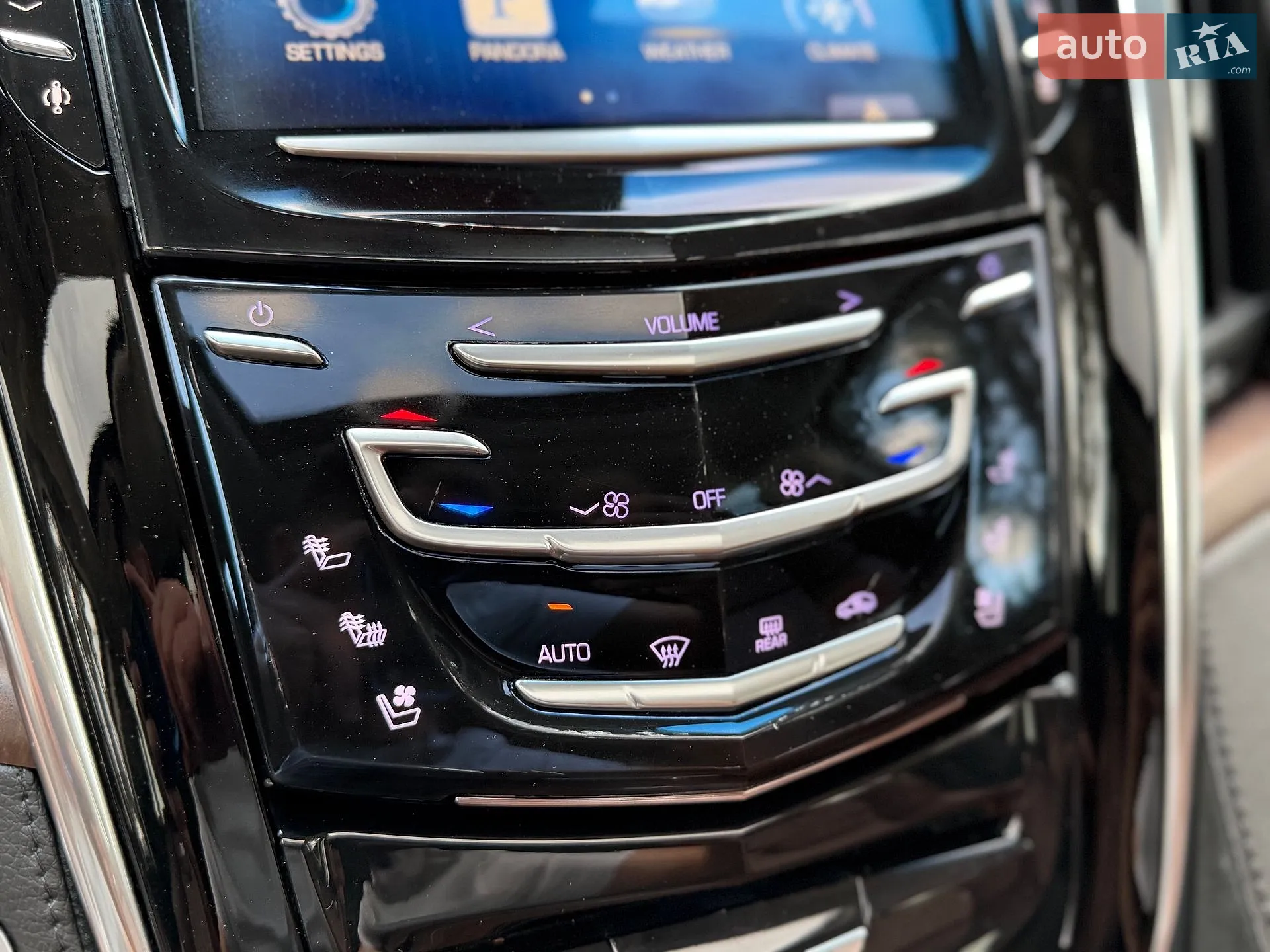 2014 Cadillac Escalade - мініатюра 48