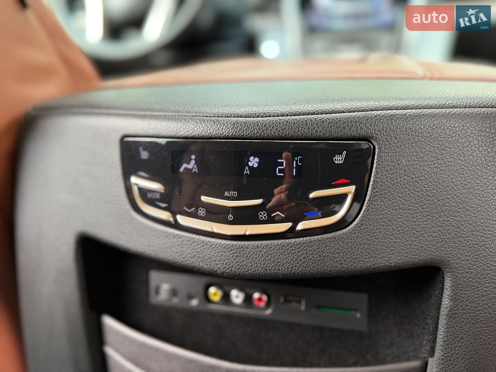 2014 Cadillac Escalade - мініатюра 75