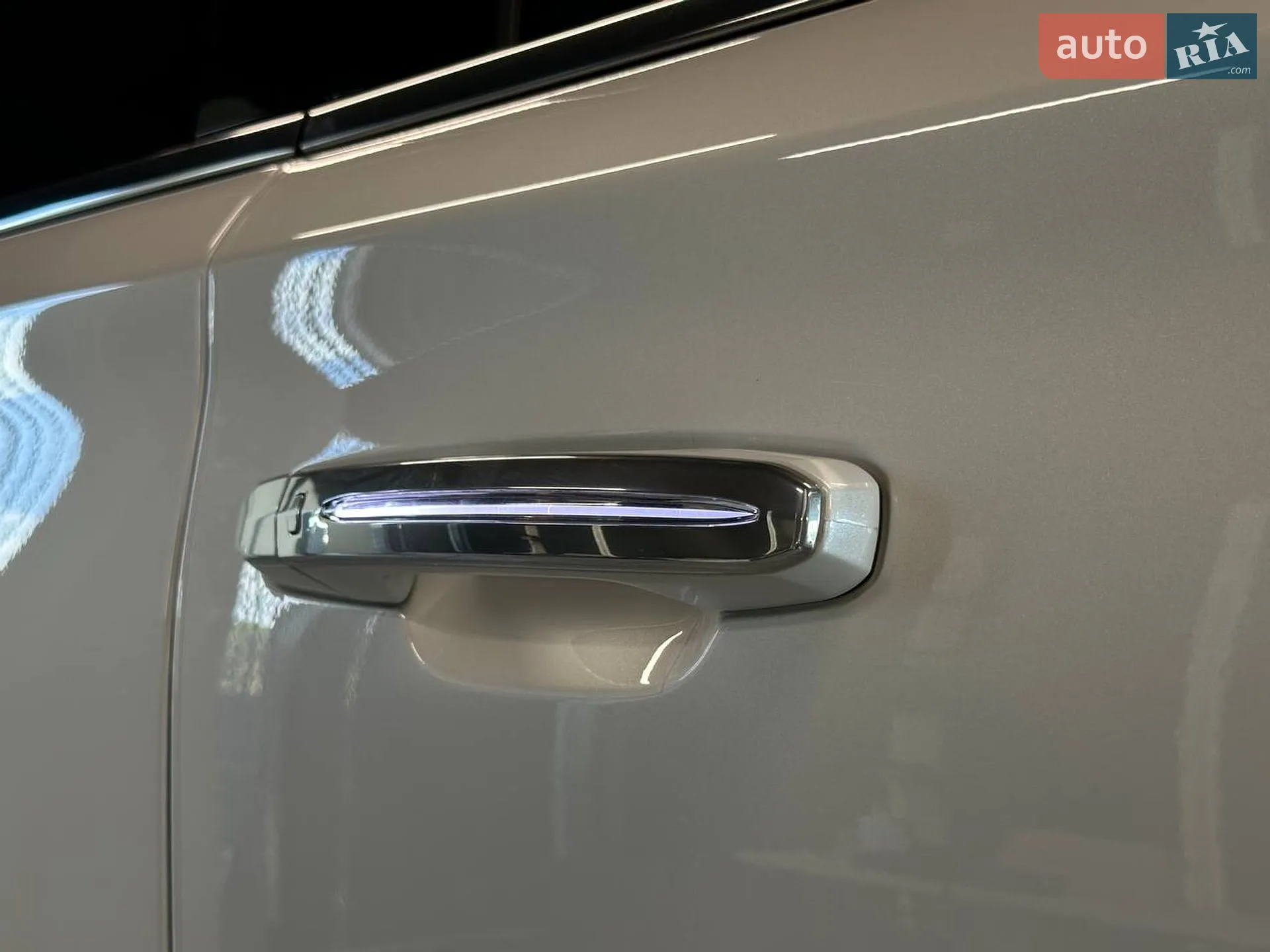 2017 Cadillac Escalade - мініатюра 14