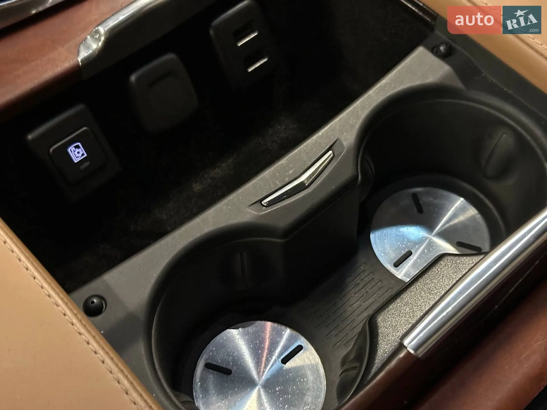 2017 Cadillac Escalade - мініатюра 27