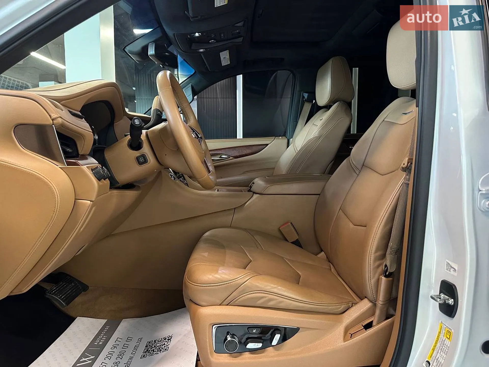 2017 Cadillac Escalade - мініатюра 17