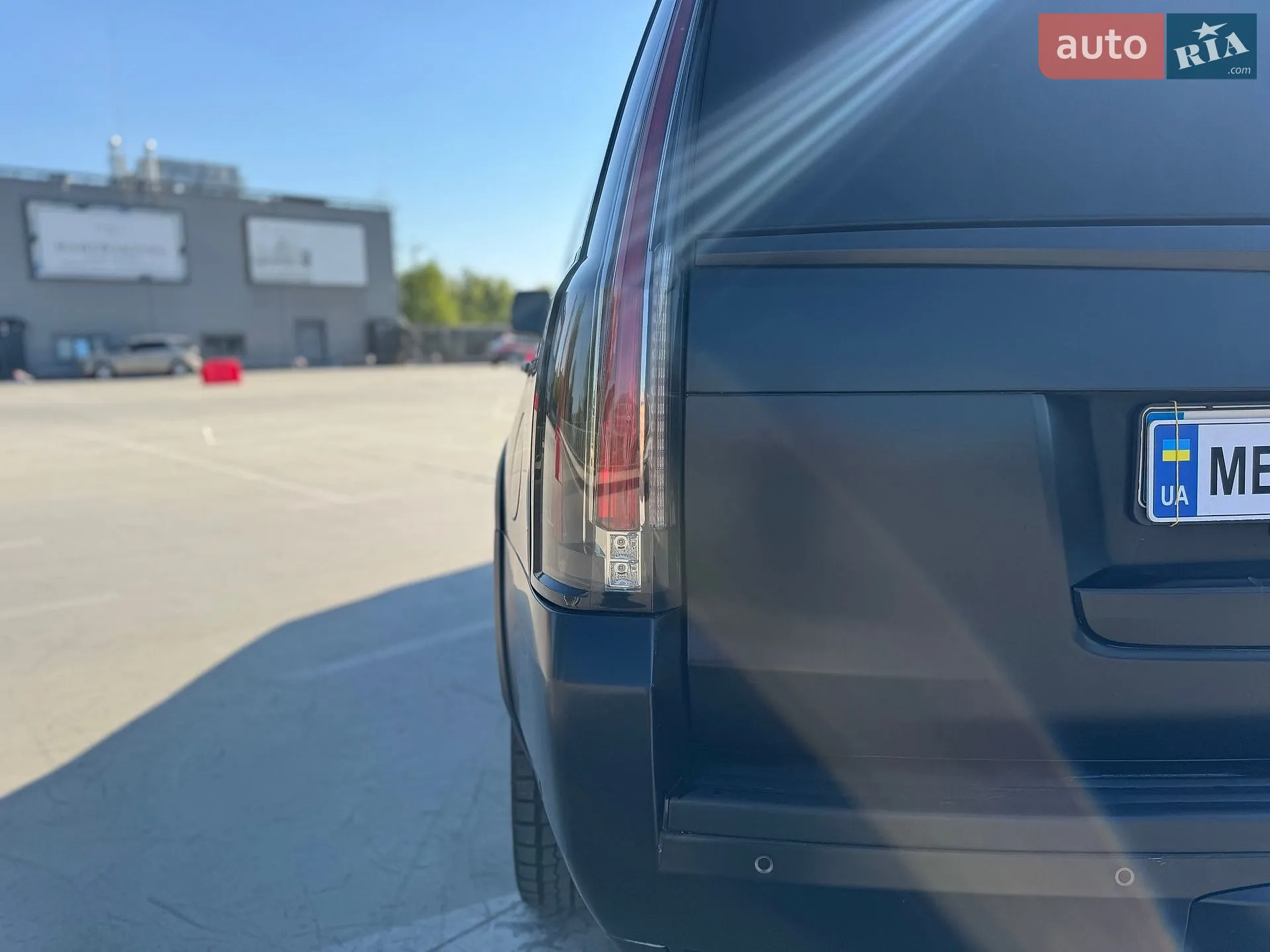 2018 Cadillac Escalade - мініатюра 16