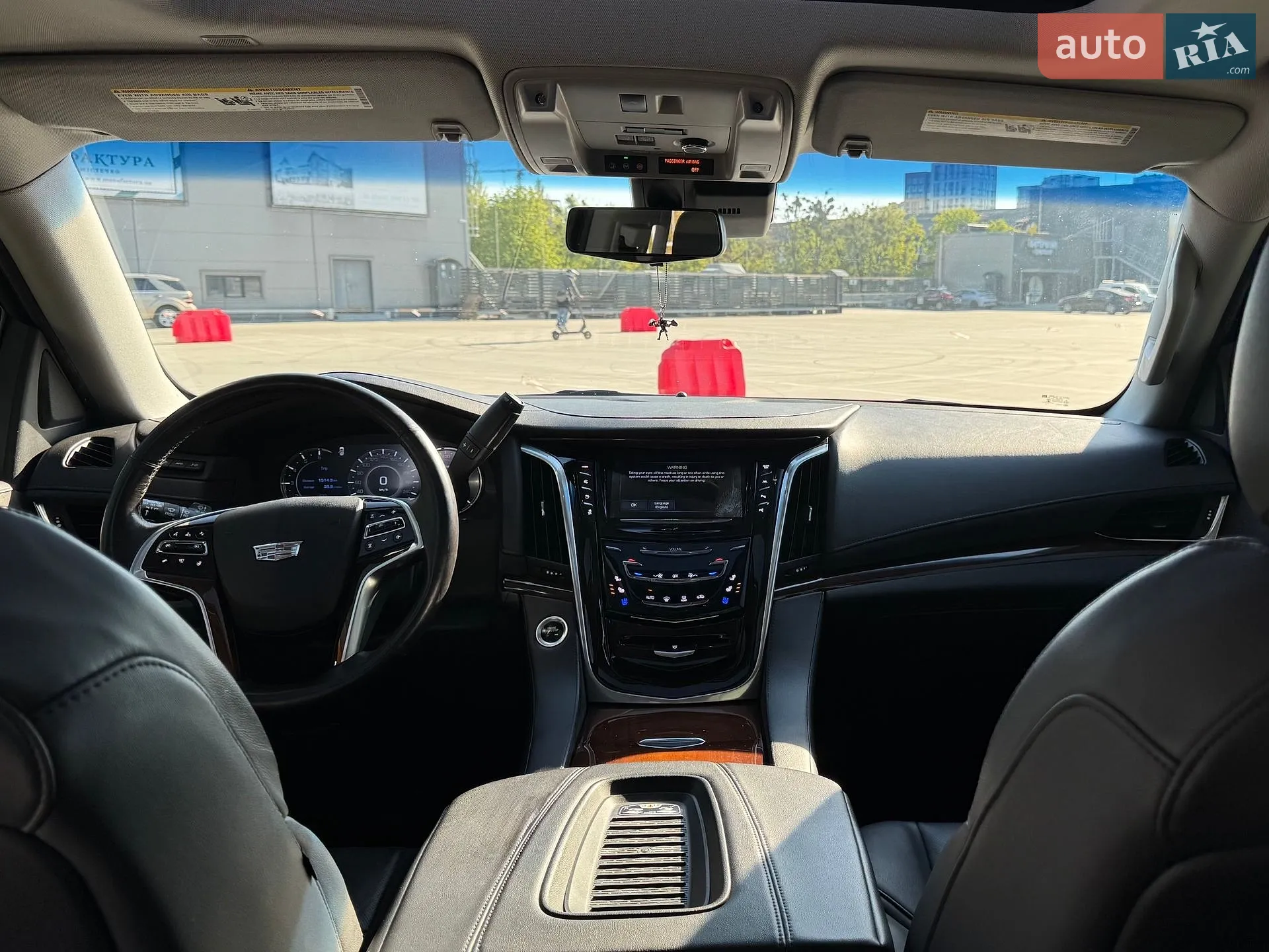 2018 Cadillac Escalade - мініатюра 14