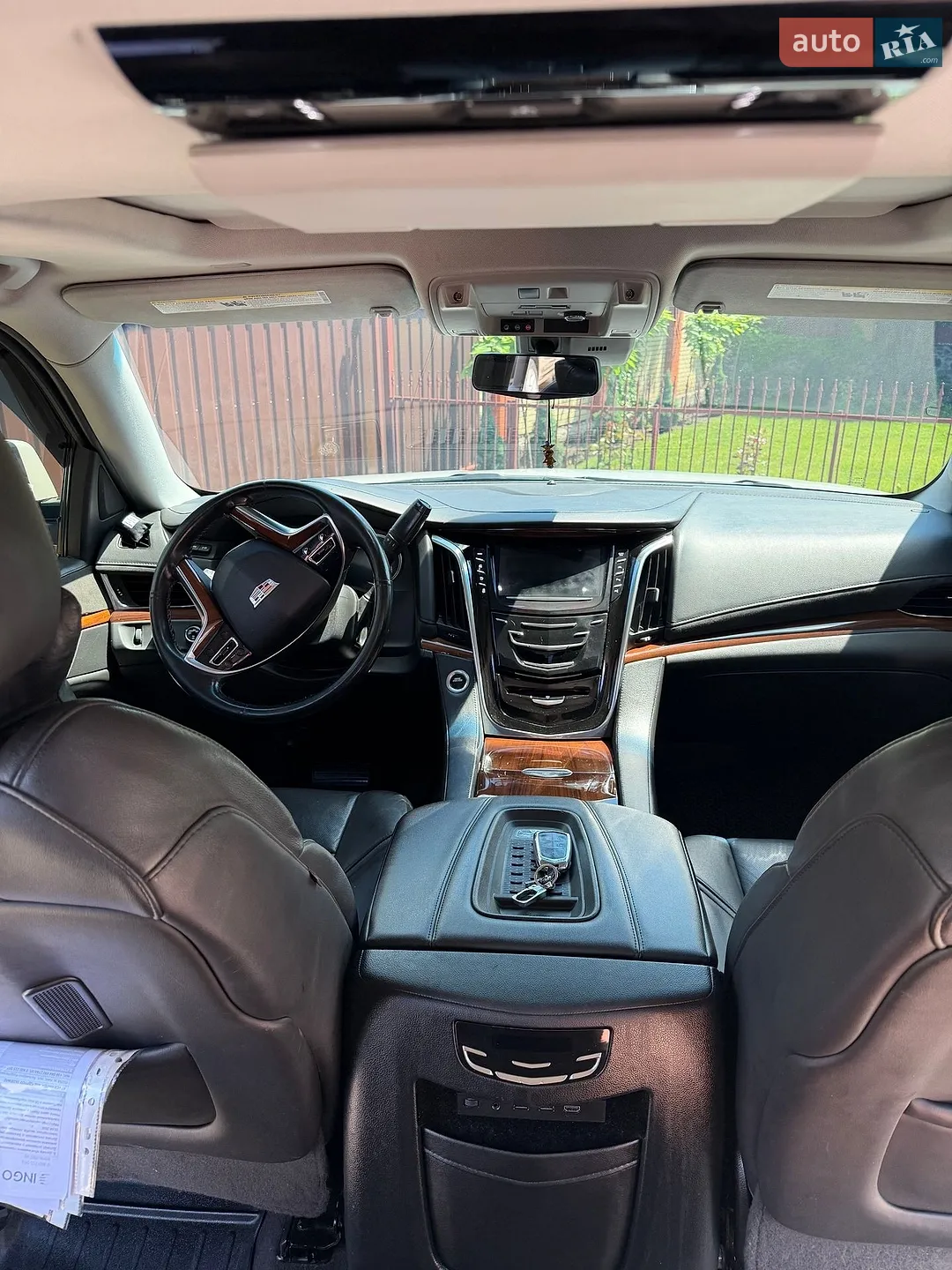 2017 Cadillac Escalade - мініатюра 12