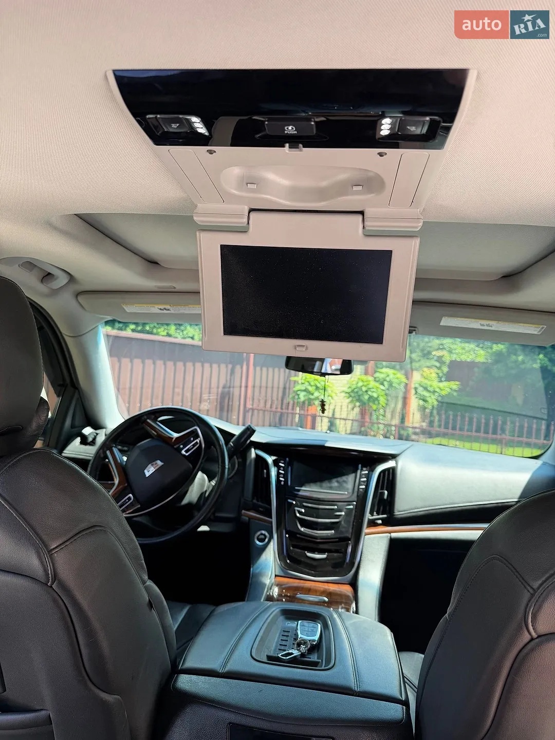 2017 Cadillac Escalade - мініатюра 13