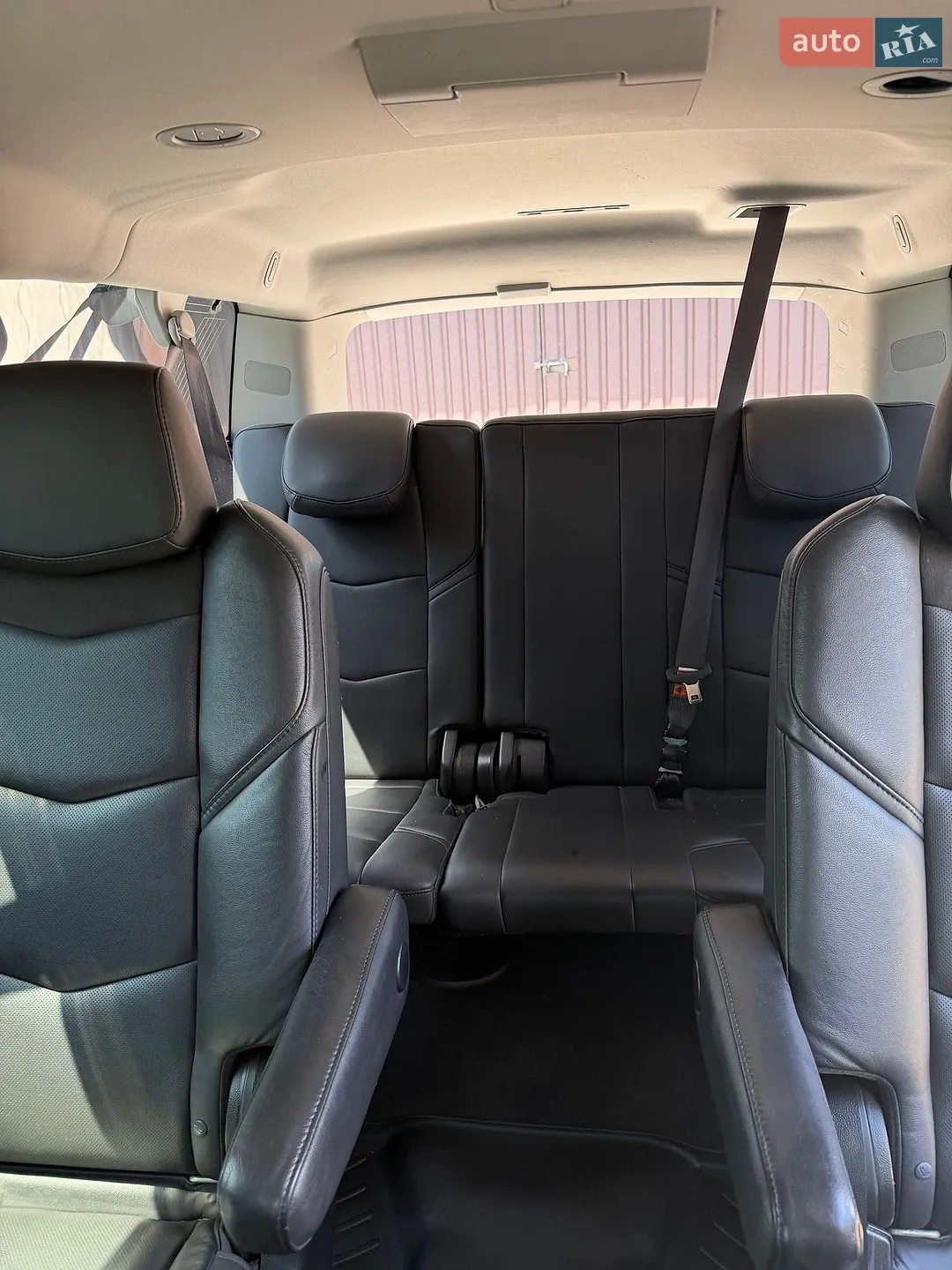 2017 Cadillac Escalade - мініатюра 29