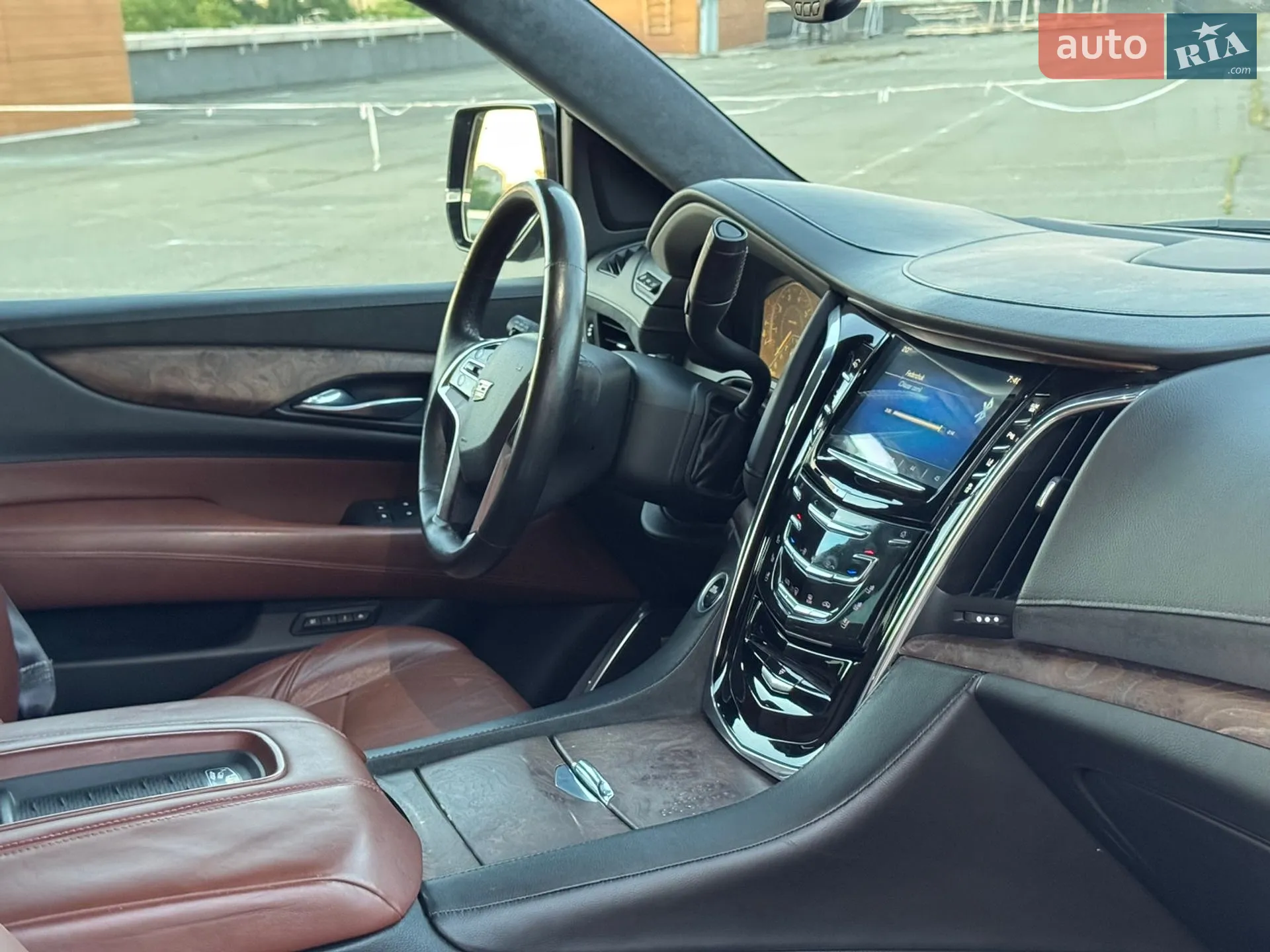 2015 Cadillac Escalade - мініатюра 28