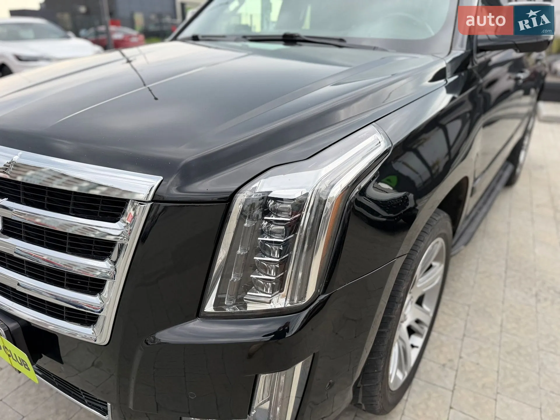 2017 Cadillac Escalade - мініатюра 12