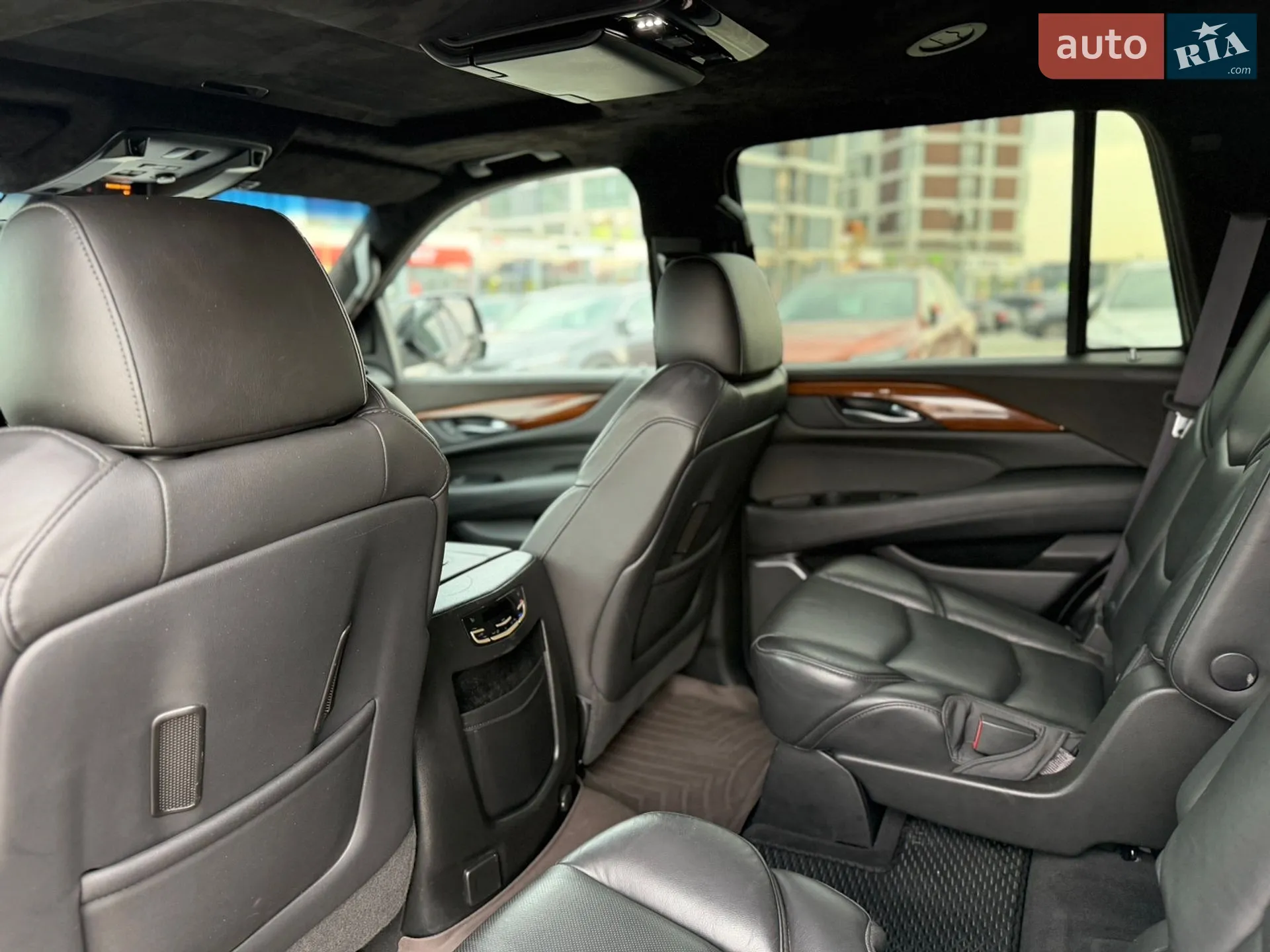 2017 Cadillac Escalade - мініатюра 22