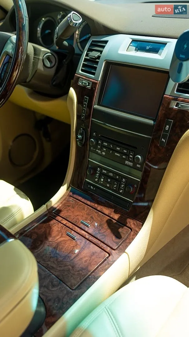 2012 Cadillac Escalade - мініатюра 41