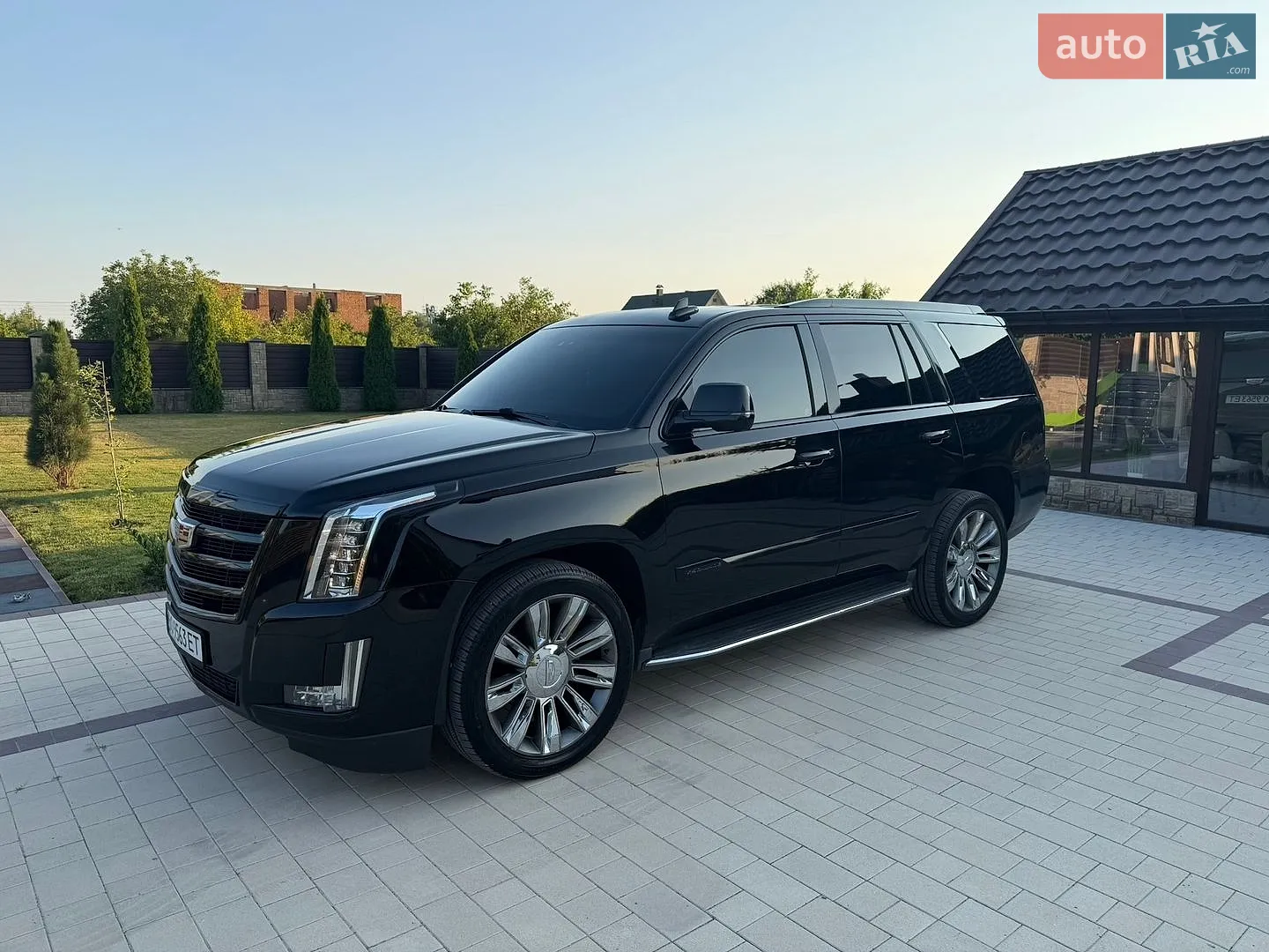 2015 Cadillac Escalade - мініатюра 2