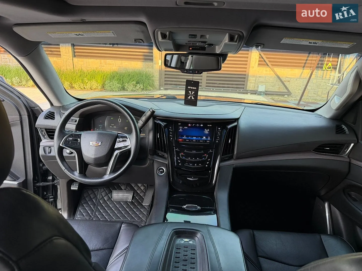 2015 Cadillac Escalade - мініатюра 10