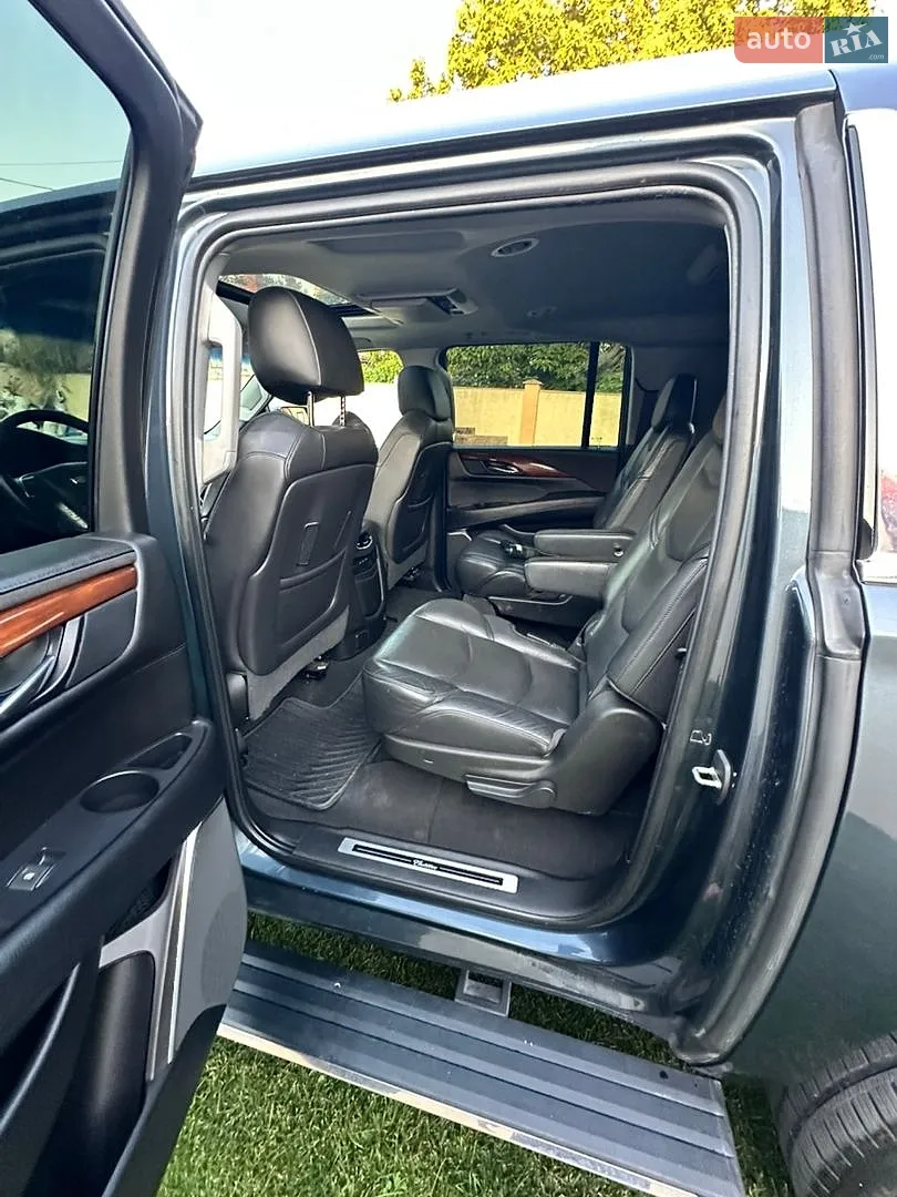 2018 Cadillac Escalade - мініатюра 29