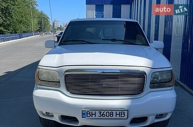Внедорожник / Кроссовер Cadillac Escalade 2000 в Одессе фото 7 Внедорожник / Кроссовер Cadillac Escalade 2000 в Одессе