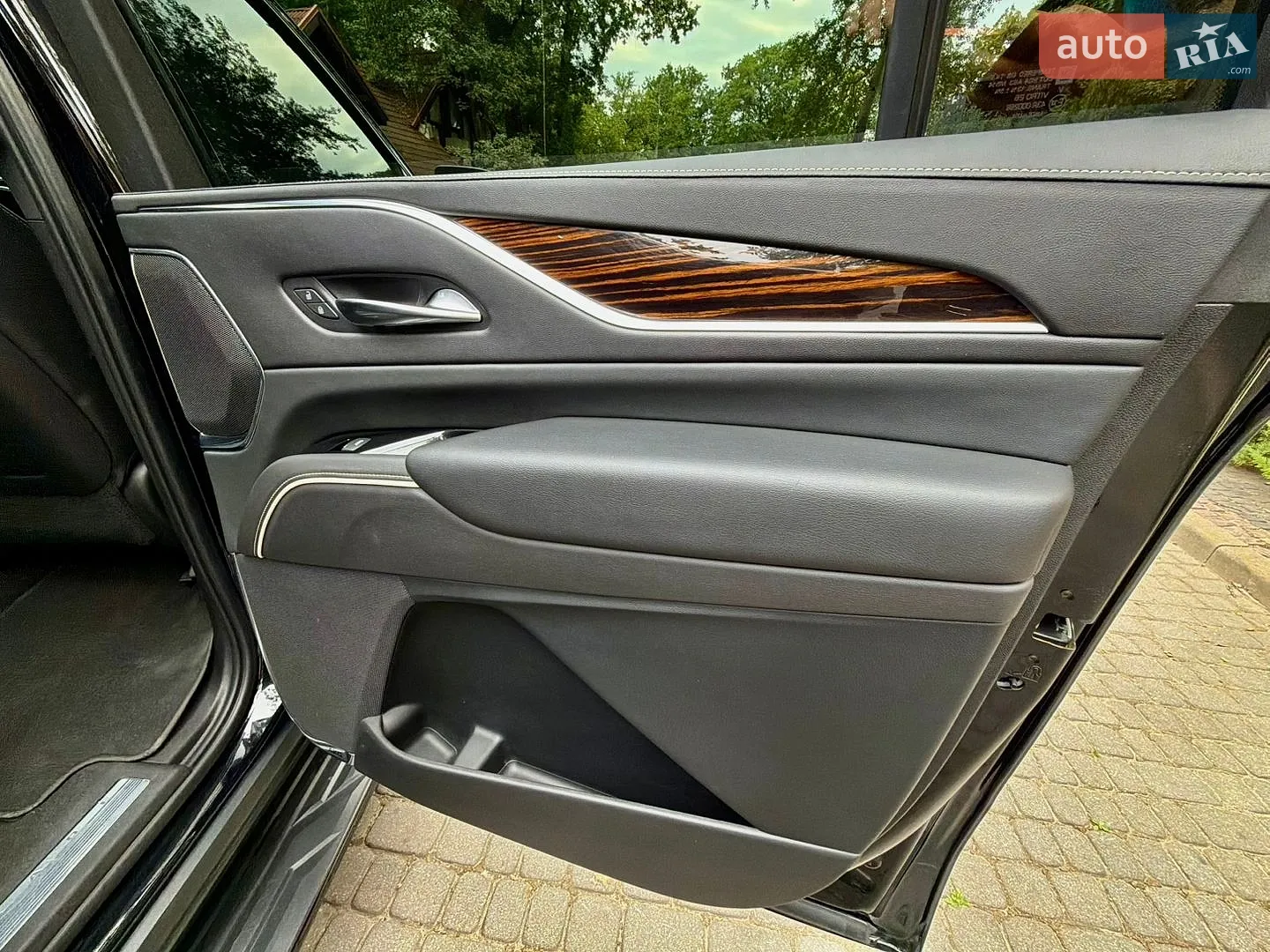 2021 Cadillac Escalade - мініатюра 41