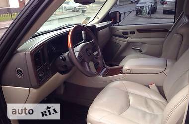 Внедорожник / Кроссовер Cadillac Escalade 2004 в 