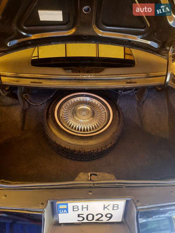 Лимузин Cadillac Fleetwood 1994 в Киеве