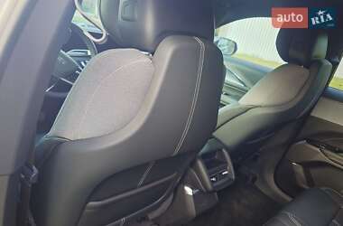 Фастбэк Cadillac Lyriq 2023 в 