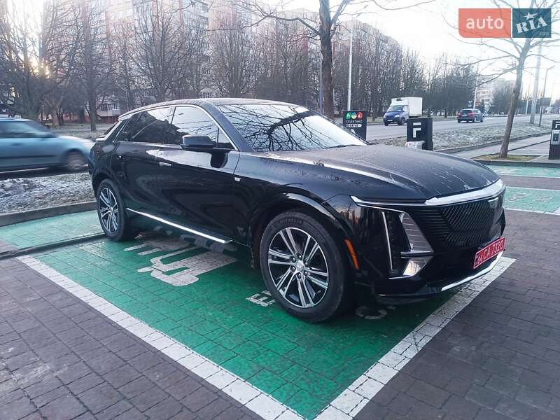 Позашляховик / Кросовер Cadillac Lyriq 2023 в 
