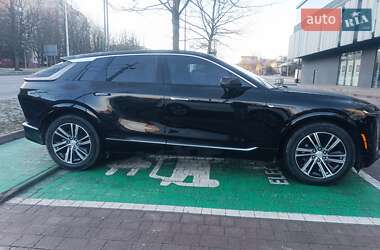 Позашляховик / Кросовер Cadillac Lyriq 2023 в 