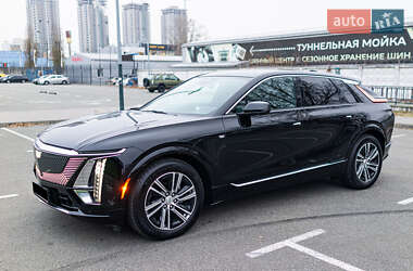 Позашляховик / Кросовер Cadillac Lyriq 2023 в 
