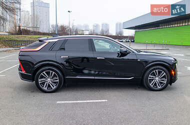 Позашляховик / Кросовер Cadillac Lyriq 2023 в 