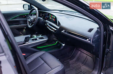 Позашляховик / Кросовер Cadillac Lyriq 2023 в 