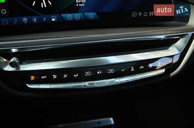 Внедорожник / Кроссовер Cadillac Lyriq 2024 в 