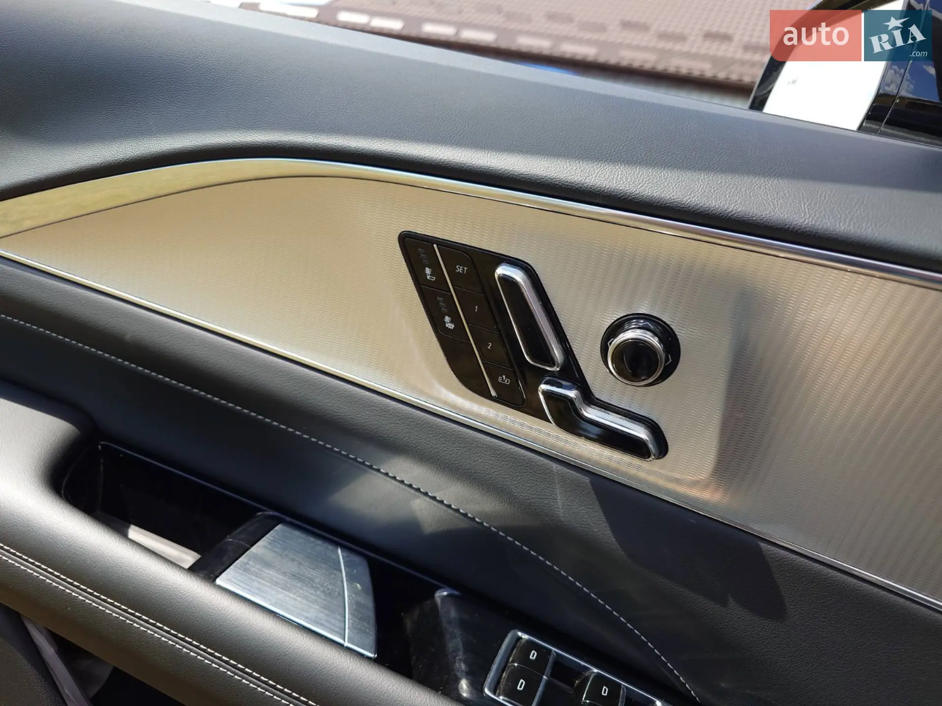 2023 Cadillac Lyriq - мініатюра 7