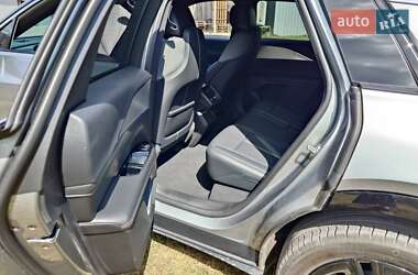 Фастбэк Cadillac Lyriq 2023 в 