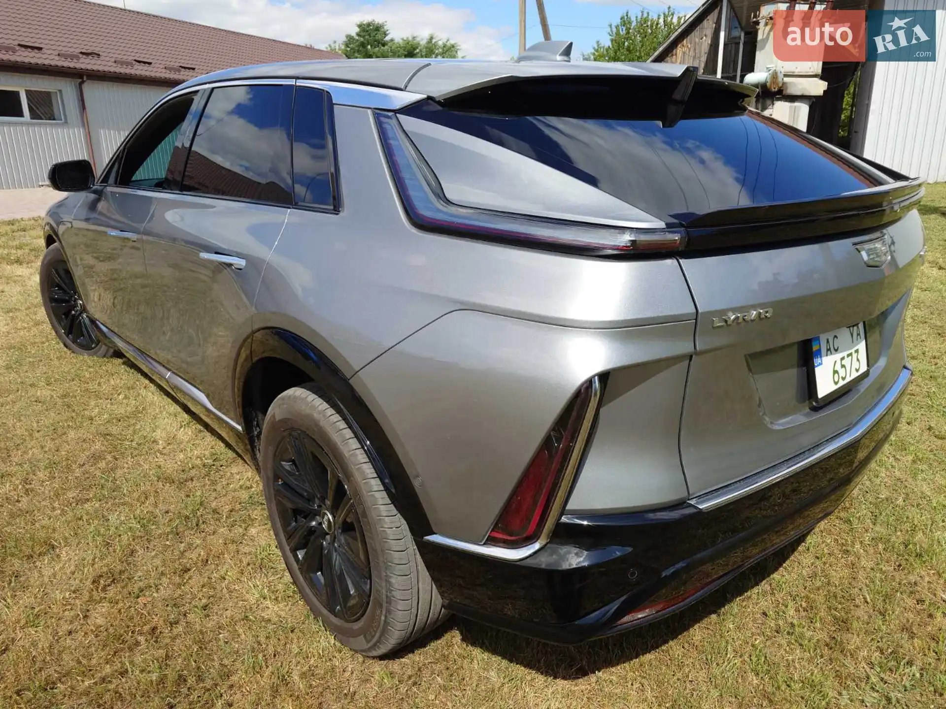 2023 Cadillac Lyriq - мініатюра 13
