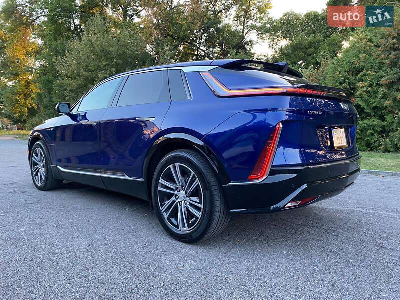 Внедорожник / Кроссовер Cadillac Lyriq 2023 в Ровно